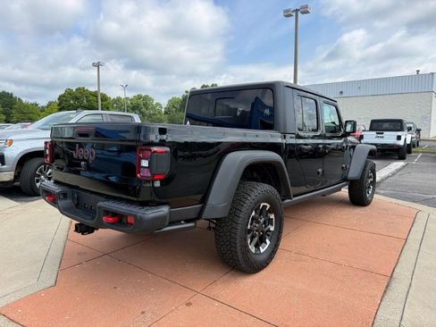 Used 2026 Jeep Gladiator Rubicon AWD/4WD image 7