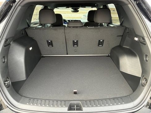 New 2026 Chevrolet Equinox LT w/ Midnight Edition image 16