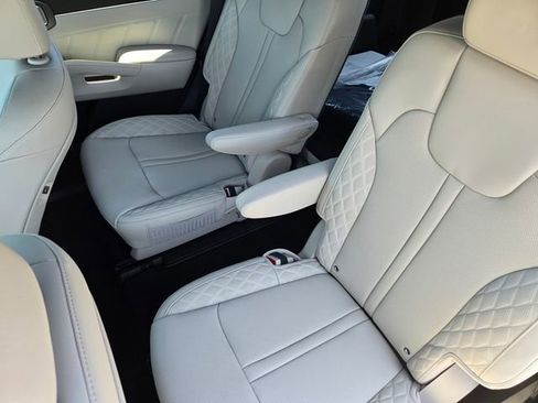 New 2025 Kia Sorento SX Prestige image 20