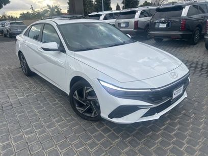 New 2026 Hyundai Elantra Limited w/ Cargo Package