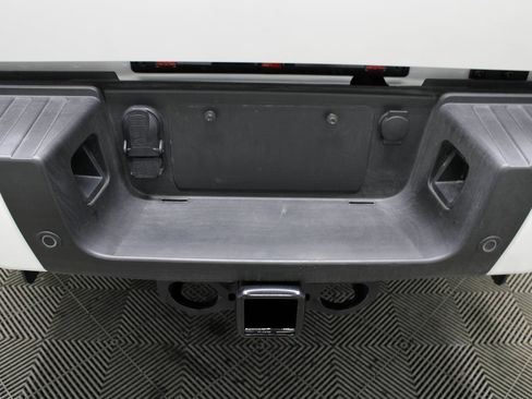 Used 2025 Ford F450 Platinum w/ FX4 Off-Road Package image 49