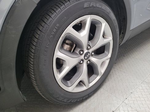 Used 2019 Kia Sorento EX FWD image 31