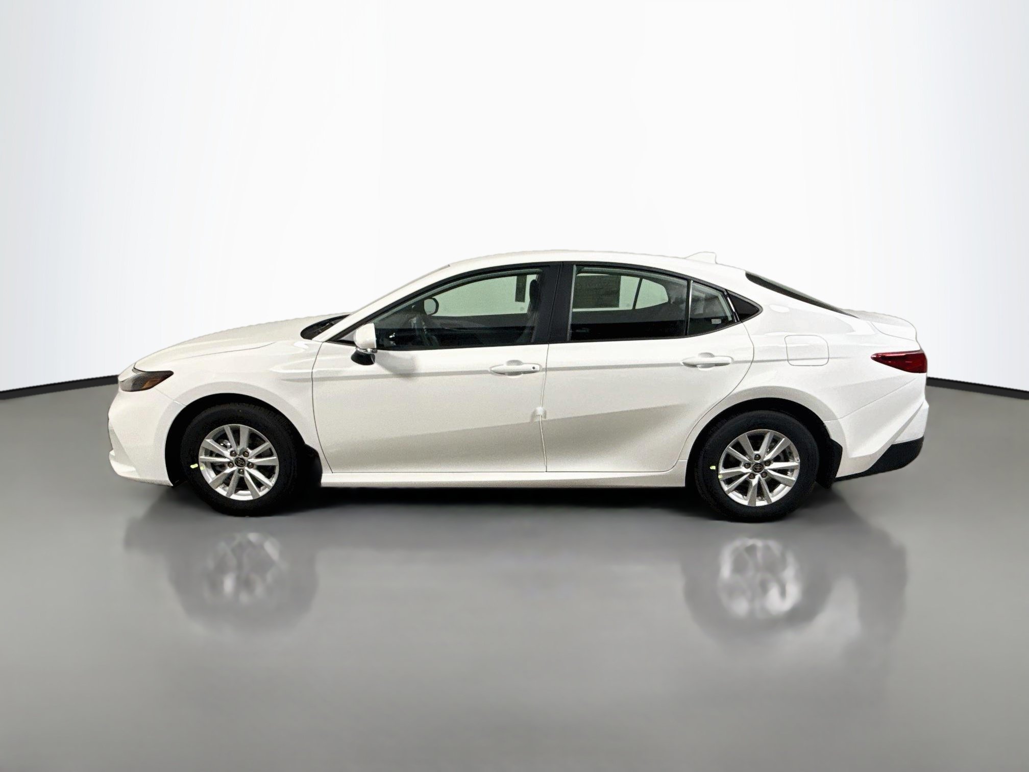 New 2026 Toyota Camry LE w/ Convenience Package AWD/4WD image 4