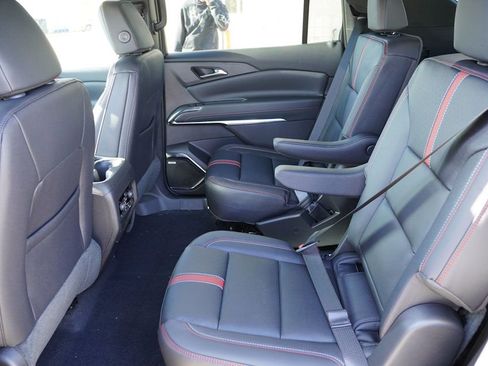 New 2026 Chevrolet Traverse RS image 11