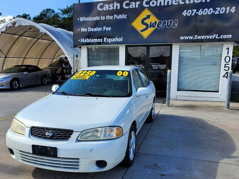 Used 2000 Nissan Sentra GXE image 2