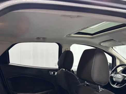 Used 2019 Ford EcoSport SE w/ SE Convenience Package image 26