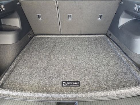 New 2025 Volkswagen Tiguan SE image 20