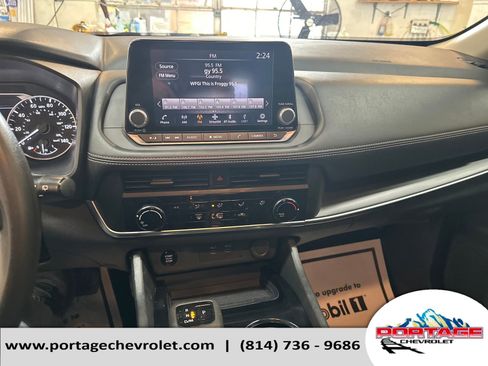 Used 2024 Nissan Rogue S image 20