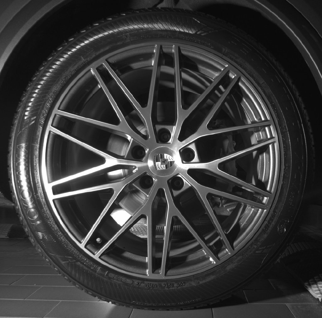 Certified 2025 Porsche Cayenne AWD/4WD image 25