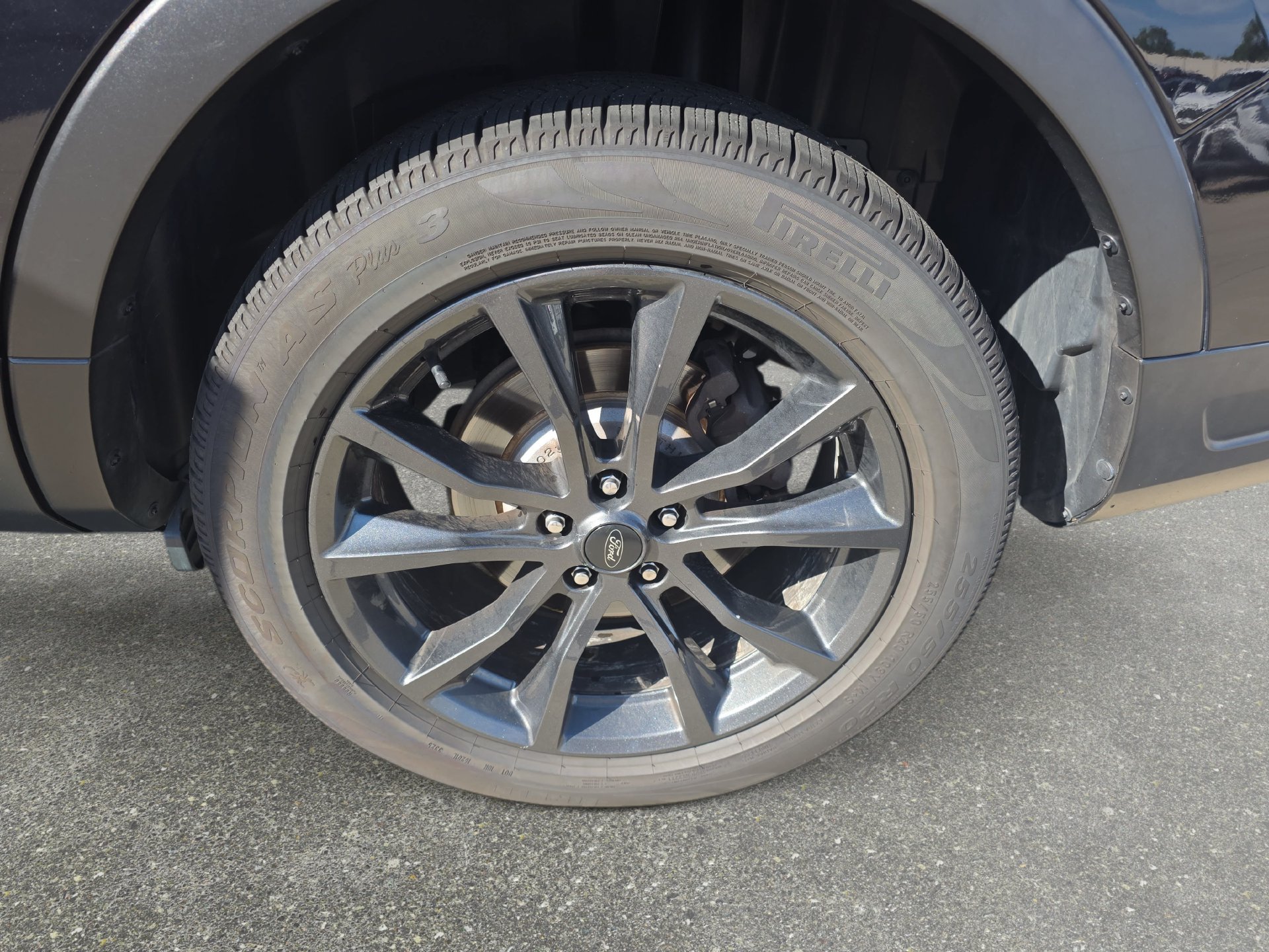 Used 2019 Ford Explorer XLT w/ Equipment Group 202A FWD image 32