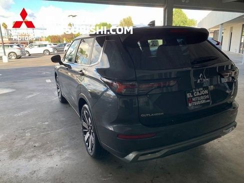 New 2026 Mitsubishi Outlander SE AWD/4WD image 5