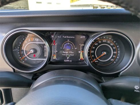 Used 2022 Jeep Gladiator Willys image 12