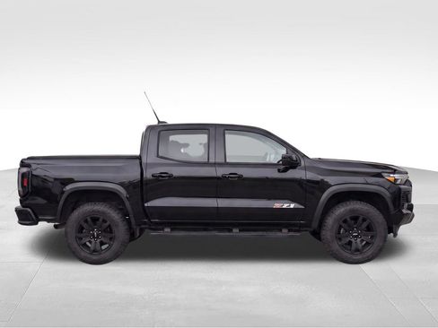 Used 2020 Chevrolet Colorado Z71 w/ Z71 Midnight Edition AWD/4WD image 8