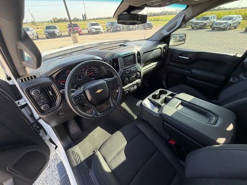 Used 2024 Chevrolet Silverado 1500 Custom AWD/4WD image 15