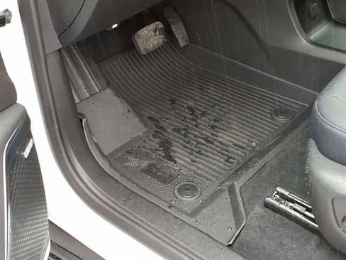 New 2026 GMC Acadia Elevation image 35