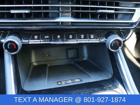 Used 2025 Chevrolet Traverse LT AWD/4WD image 27