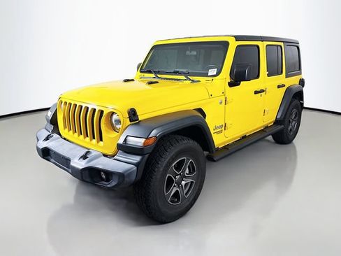 Used 2018 Jeep Wrangler Unlimited Sport S AWD/4WD image 3