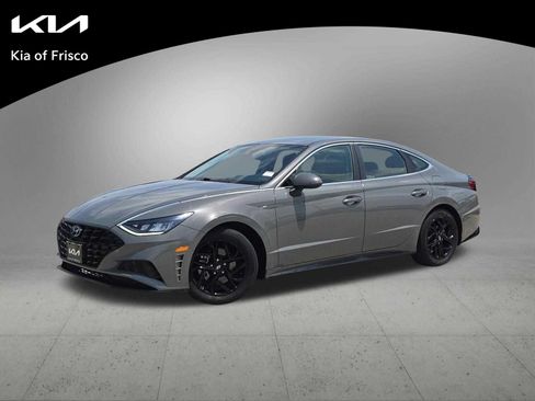 Used 2022 Hyundai Sonata SEL FWD image 1