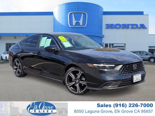 Used 2023 Honda Accord Sport image 1