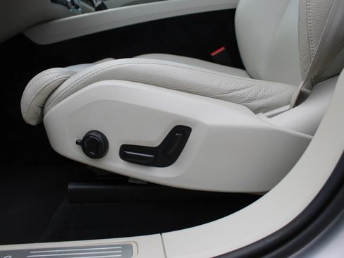 Used 2019 Volvo XC60 T5 Inscription AWD/4WD image 12