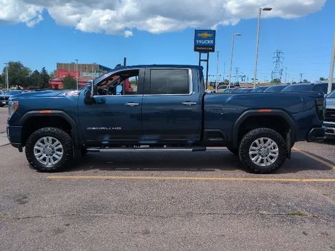 Certified 2020 GMC Sierra 2500 Denali w/ Denali Ultimate Package AWD/4WD image 9