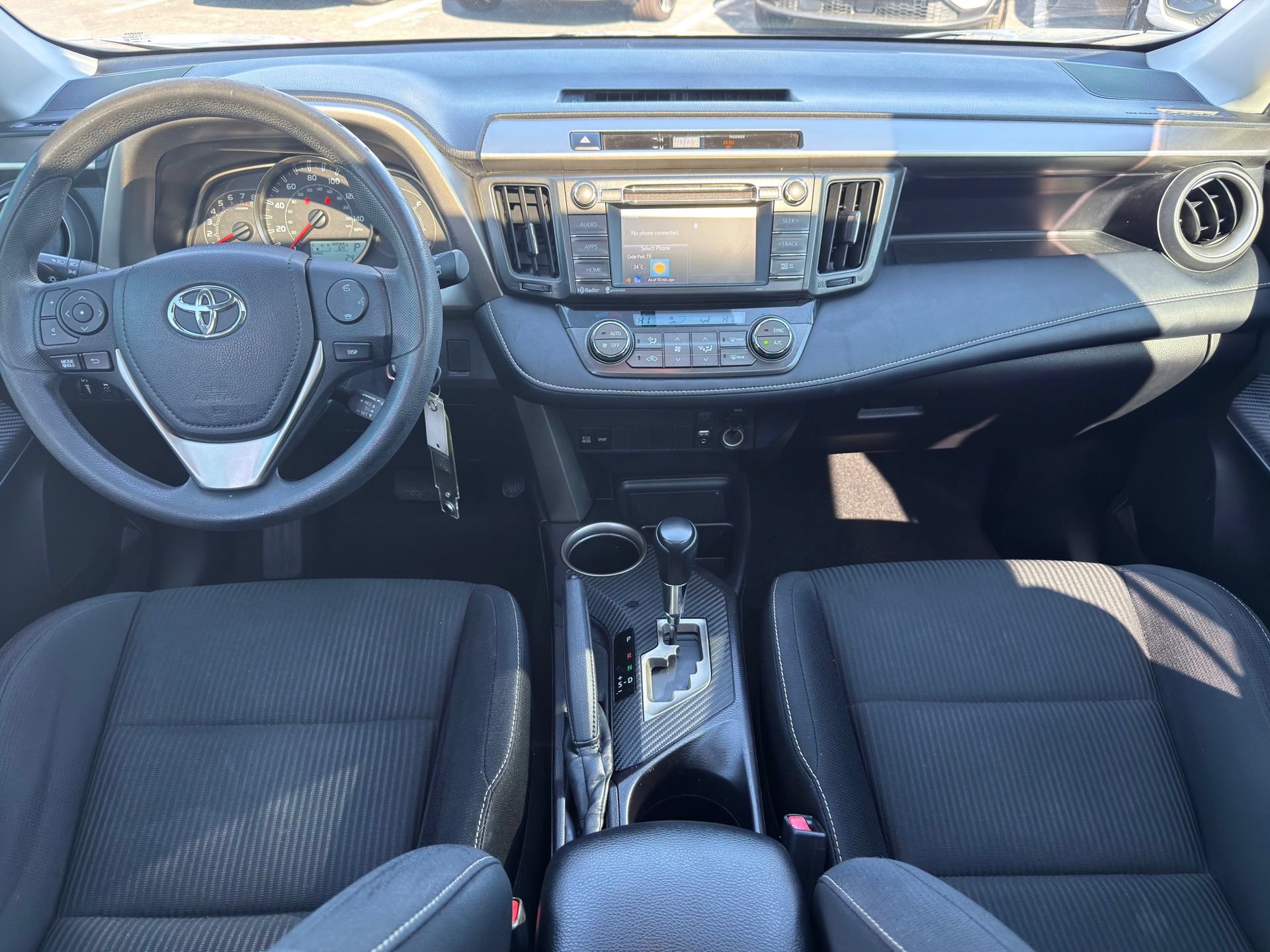 Used 2015 Toyota RAV4 XLE FWD image 24