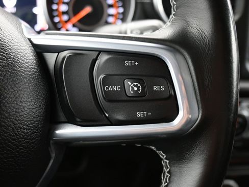 Certified 2021 Jeep Gladiator Overland w/ Popular Equipment Package image 19