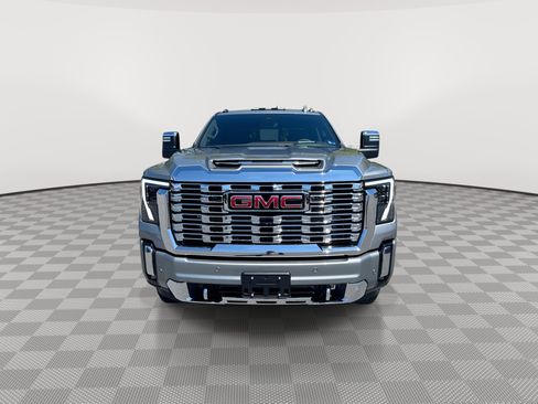 New 2026 GMC Sierra 2500 Denali AWD/4WD image 3