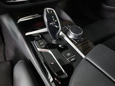 Used 2023 BMW 540i w/ Premium Package RWD image 15
