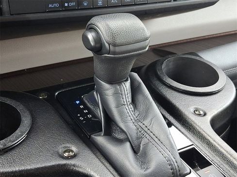 Used 2022 Toyota Sienna LE image 13