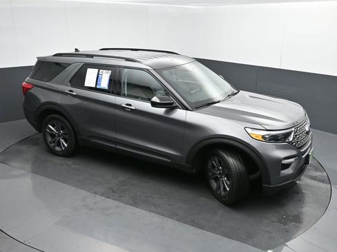 Used 2023 Ford Explorer XLT w/ Equipment Group 202A image 40