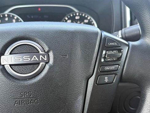 Used 2025 Nissan Frontier SV RWD image 21