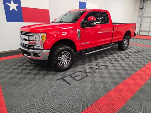 Used 2017 Ford F350 Lariat w/ Lariat Value Package image 2