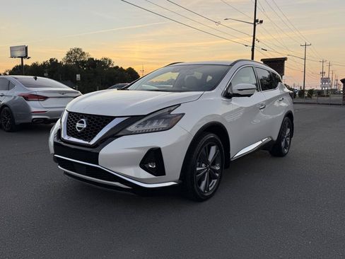 Used 2020 Nissan Murano Platinum FWD image 3