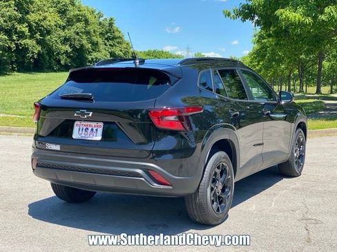 New 2026 Chevrolet Trax LT w/ Driver Confidence Package FWD image 7