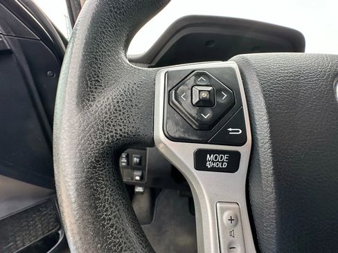 Used 2016 Toyota Tundra SR5 w/ SR5 Upgrade Package image 25