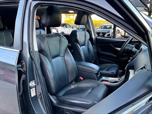 Used 2019 Subaru Ascent Limited w/ Popular Package #3 image 8