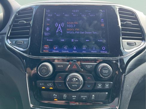 Certified 2020 Jeep Grand Cherokee Altitude image 18