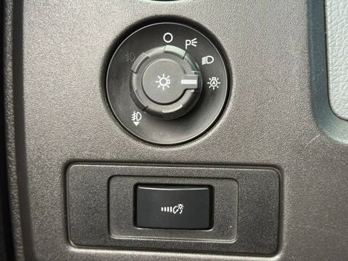 Used 2014 Ford F150 XLT AWD/4WD image 22