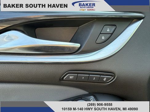 Used 2024 Buick Enclave Premium image 21