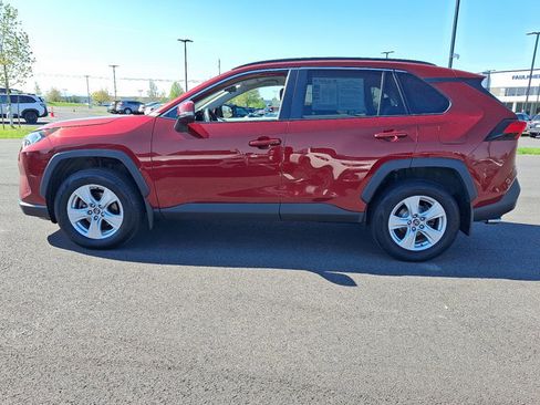 Used 2020 Toyota RAV4 XLE w/ All Weather Liner Package AWD/4WD image 4