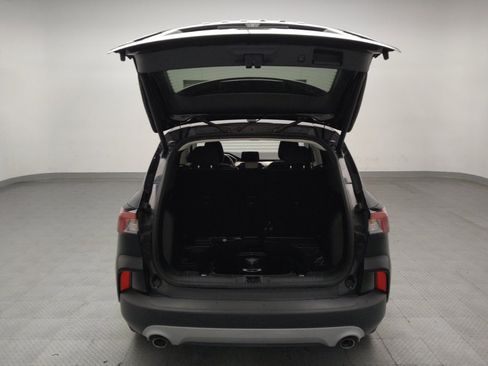 Used 2021 Ford Escape SE w/ Convenience Package FWD image 29