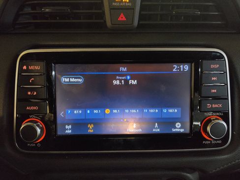 Used 2025 Nissan Versa S w/ Trunk Package FWD image 25