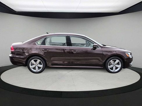 Used 2013 Volkswagen Passat 2.5 SE image 9