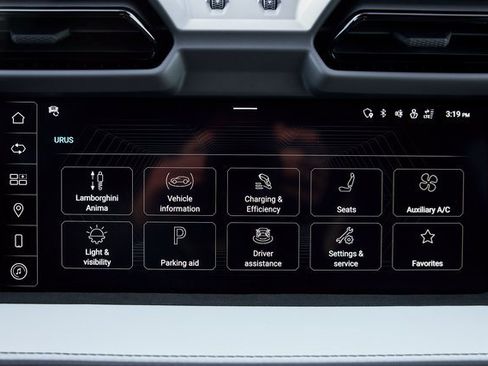 Used 2025 Lamborghini Urus SE image 74