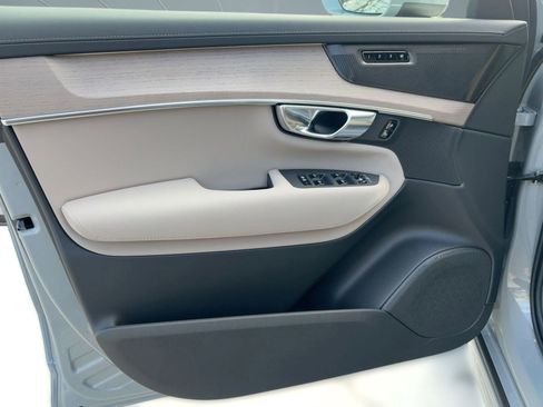 New 2026 Volvo XC90 B6 Plus w/ Protection Package Premier image 20