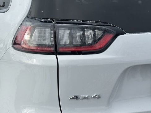 Used 2020 Jeep Cherokee Limited w/ Technology Group image 14