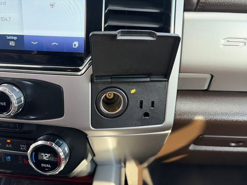 Used 2022 Ford F350 King Ranch w/ Chrome Package image 29