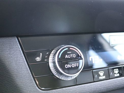 New 2026 Mitsubishi Outlander SE image 44