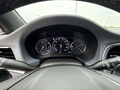 Used 2024 Buick Enclave Premium AWD/4WD image 14